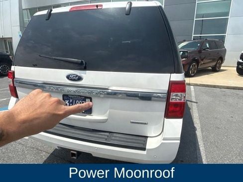 Used 2017 Ford Expedition Limited w/ Equipment Group 301A AWD/4WD image 21