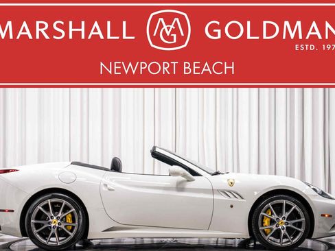 Used 2014 Ferrari California image 1
