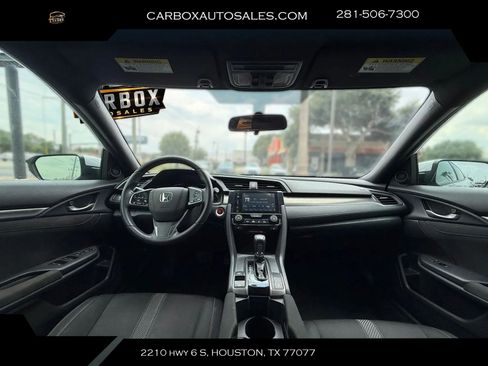 Used 2018 Honda Civic EX image 9
