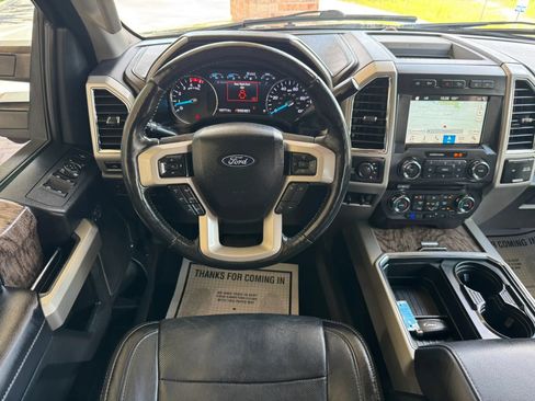 Used 2018 Ford F250 Lariat w/ Lariat Ultimate Package AWD/4WD image 22