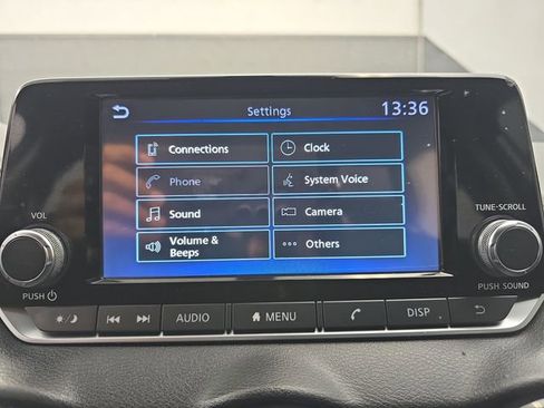 Used 2024 Nissan Sentra S FWD image 34