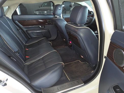 Used 2011 Jaguar XJ L Supercharged image 27