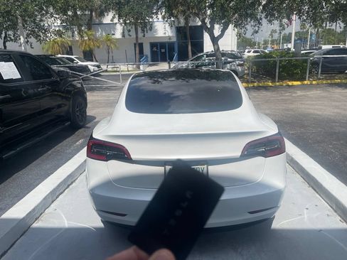 Used 2023 Tesla Model 3 Standard Range RWD image 6