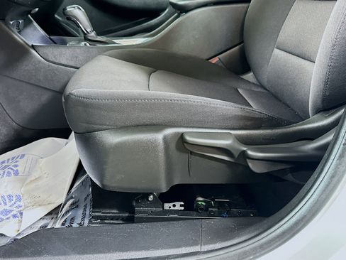 Used 2018 Chevrolet Malibu LS FWD image 18