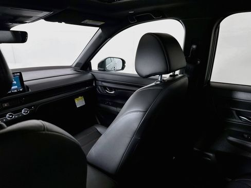 Certified 2025 Honda CR-V Sport-L image 23
