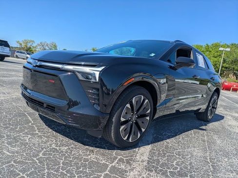 Used 2024 Chevrolet Blazer EV RS image 8