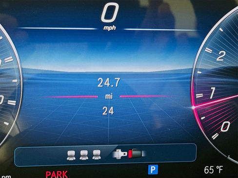 New 2026 Mercedes-Benz C 43 AMG 4MATIC Sedan image 13