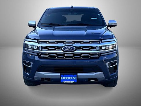 Used 2023 Ford Expedition Platinum AWD/4WD image 2
