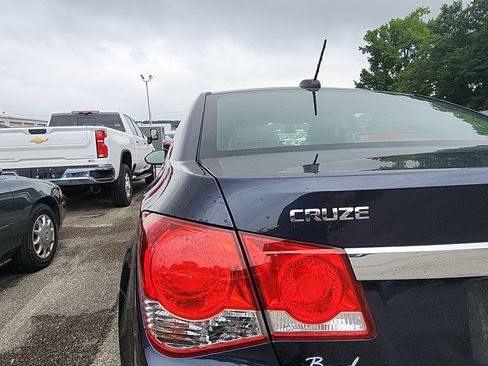 Used 2015 Chevrolet Cruze LT FWD image 9