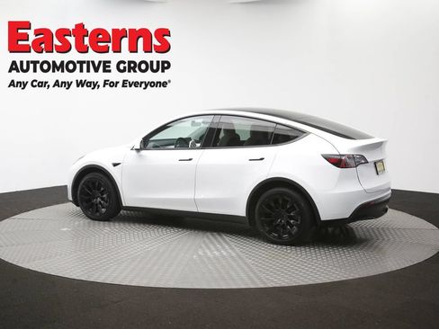 Used 2022 Tesla Model Y Long Range AWD/4WD image 58