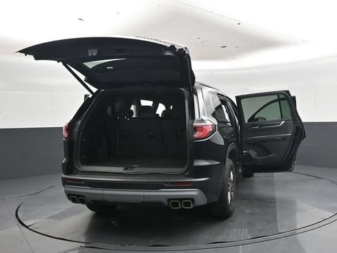 Used 2025 GMC Acadia Elevation FWD image 51