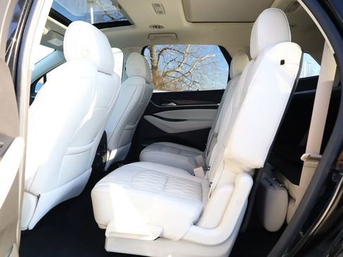 Used 2023 Buick Enclave Avenir w/ Avenir Technology Package image 23