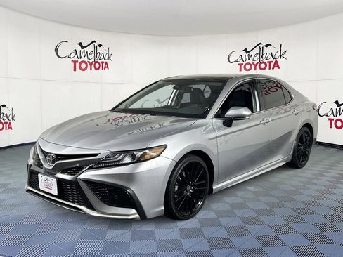 Used 2023 Toyota Camry XSE image 4