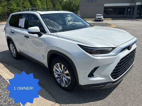 Used 2025 Toyota Grand Highlander AWD image 2