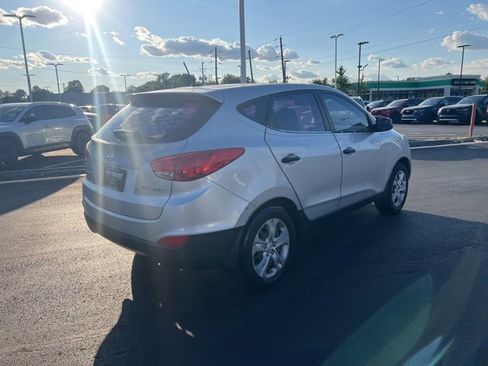 Used 2010 Hyundai Tucson GLS image 6