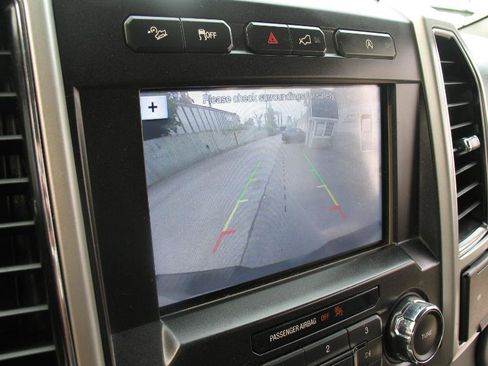 Used 2018 Ford F150 Lariat AWD/4WD image 34
