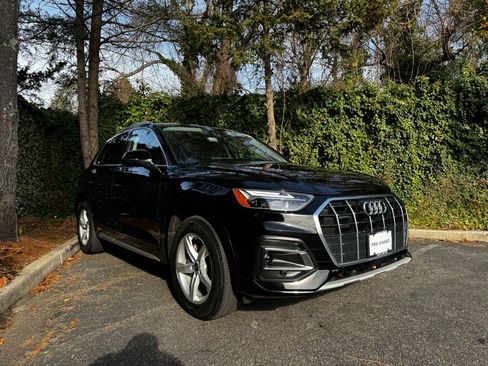 Used 2023 Audi Q5 2.0T Premium image 3