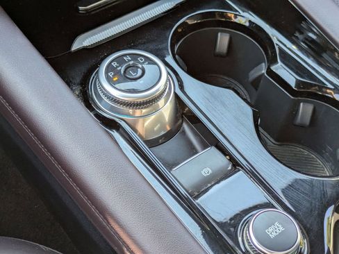 Used 2025 Ford Explorer Platinum w/ LUX Leather Package image 23