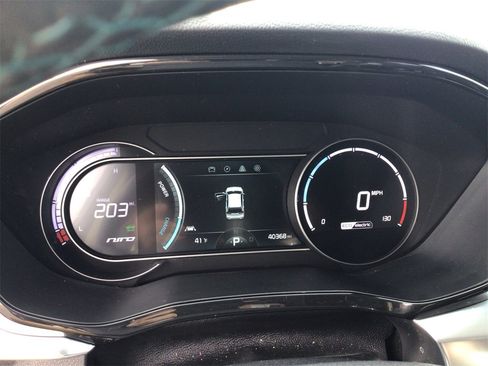 Used 2022 Kia Niro EX Premium w/ Cold Weather Package image 14