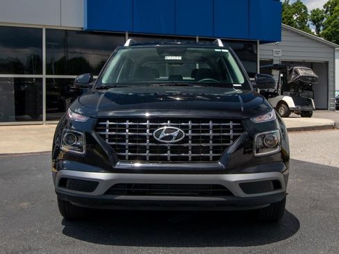 Used 2026 Hyundai Venue SEL FWD image 4