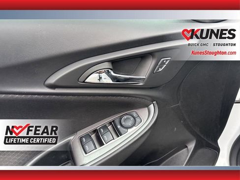 Used 2024 Chevrolet Malibu LT image 20