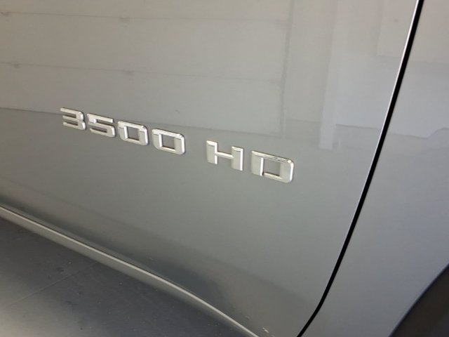 Used 2026 Chevrolet Silverado 3500 LT w/ Convenience Package AWD/4WD image 13