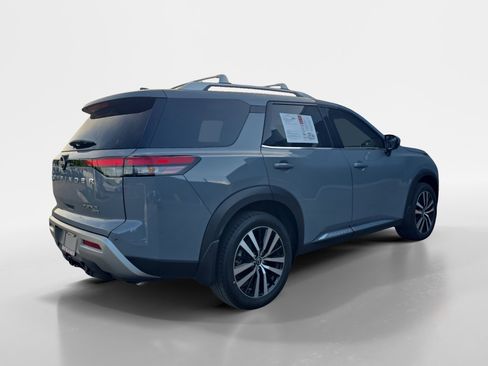 Used 2023 Nissan Pathfinder Platinum AWD/4WD image 5