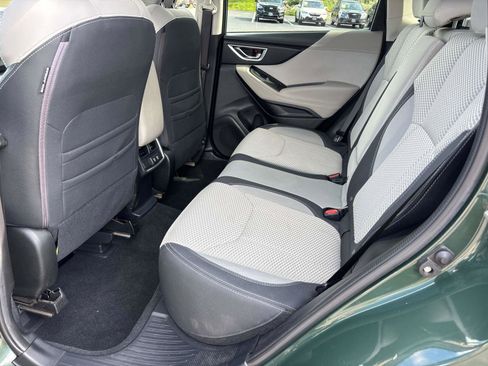Used 2022 Subaru Forester Premium image 8