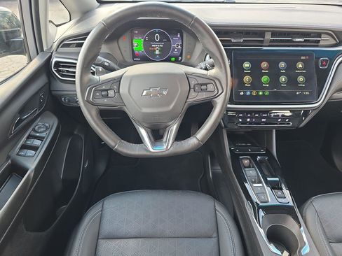 Used 2023 Chevrolet Bolt LT w/ Infotainment Package image 6