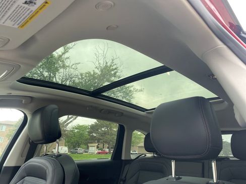 New 2026 Lincoln Nautilus Reserve AWD/4WD image 4