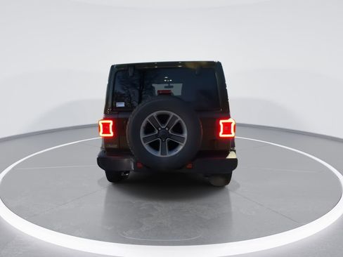 Used 2021 Jeep Wrangler Unlimited Sahara image 7