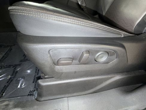 Used 2021 Chevrolet Tahoe High Country image 14