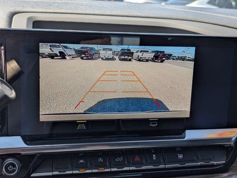 Used 2023 Chevrolet Silverado 1500 LT AWD/4WD image 27