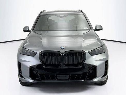 New 2026 BMW X5 xDrive40i w/ M Sport Package AWD/4WD image 2