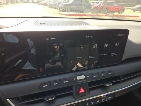 Used 2025 Kia K4 FWD image 20