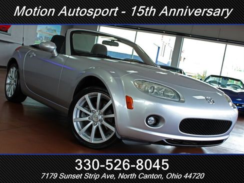Used 2006 MAZDA MX-5 Miata Sport RWD image 50