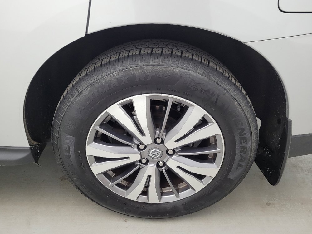Used 2020 Nissan Pathfinder S AWD/4WD image 31