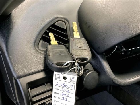 Used 2002 BMW Z3 2.5i RWD image 14
