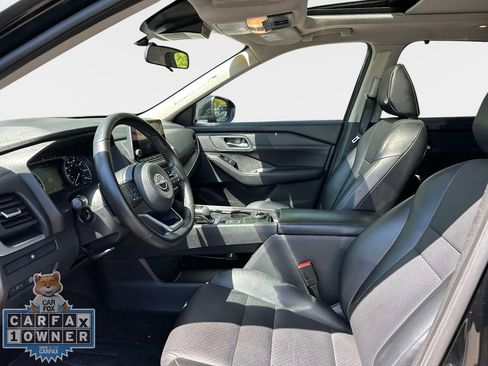 Used 2024 Nissan Rogue SV w/ SV Premium Package AWD/4WD image 19