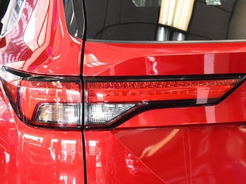 Used 2022 Mitsubishi Outlander SEL Black Edition AWD/4WD image 19
