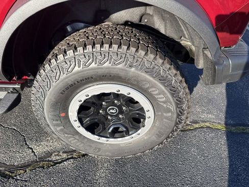 New 2025 Ford Bronco Big Bend w/ Black Diamond Package image 5