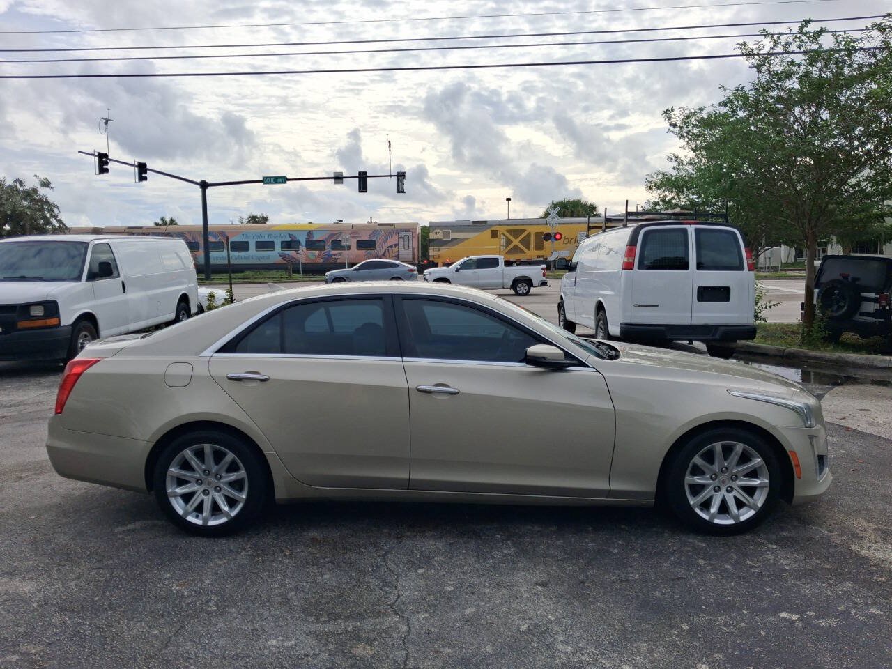 Used 2014 Cadillac CTS Sedan w/ Seating Package RWD image 5