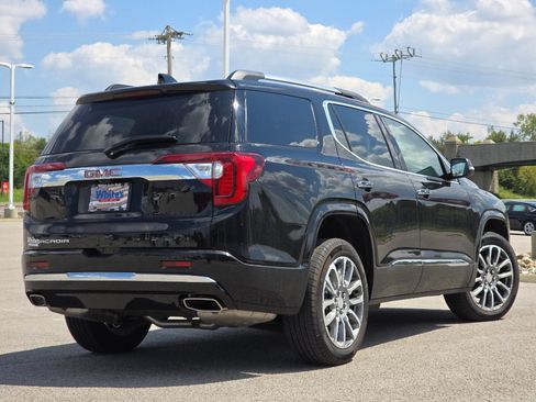 Used 2023 GMC Acadia Denali w/ Denali Technology Package FWD image 8