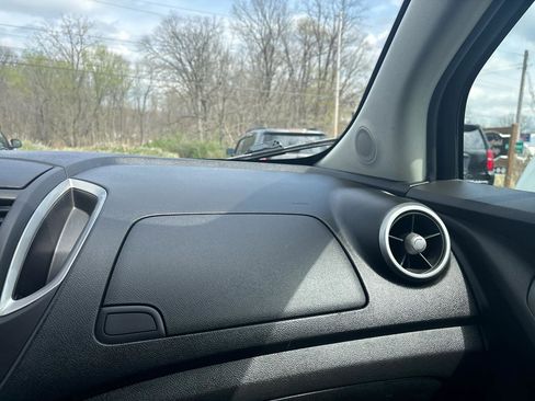 Used 2016 Chevrolet Trax LS image 33