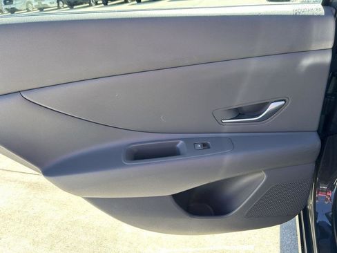 Used 2024 Hyundai Elantra SEL image 23