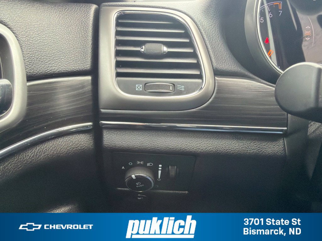 Used 2020 Jeep Grand Cherokee Limited w/ Luxury Group II AWD/4WD image 12