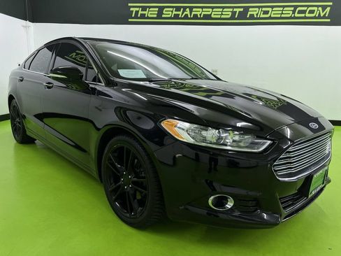 Used 2016 Ford Fusion Titanium AWD/4WD image 2