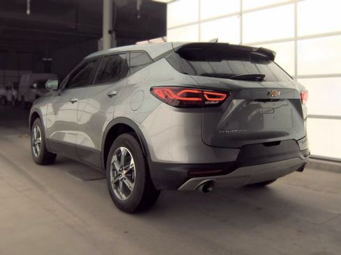 Used 2025 Chevrolet Blazer LT AWD/4WD image 3