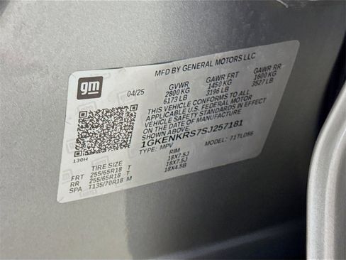 Used 2025 GMC Acadia Elevation image 31