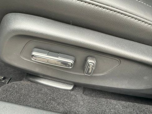 New 2026 Honda HR-V EX-L image 16